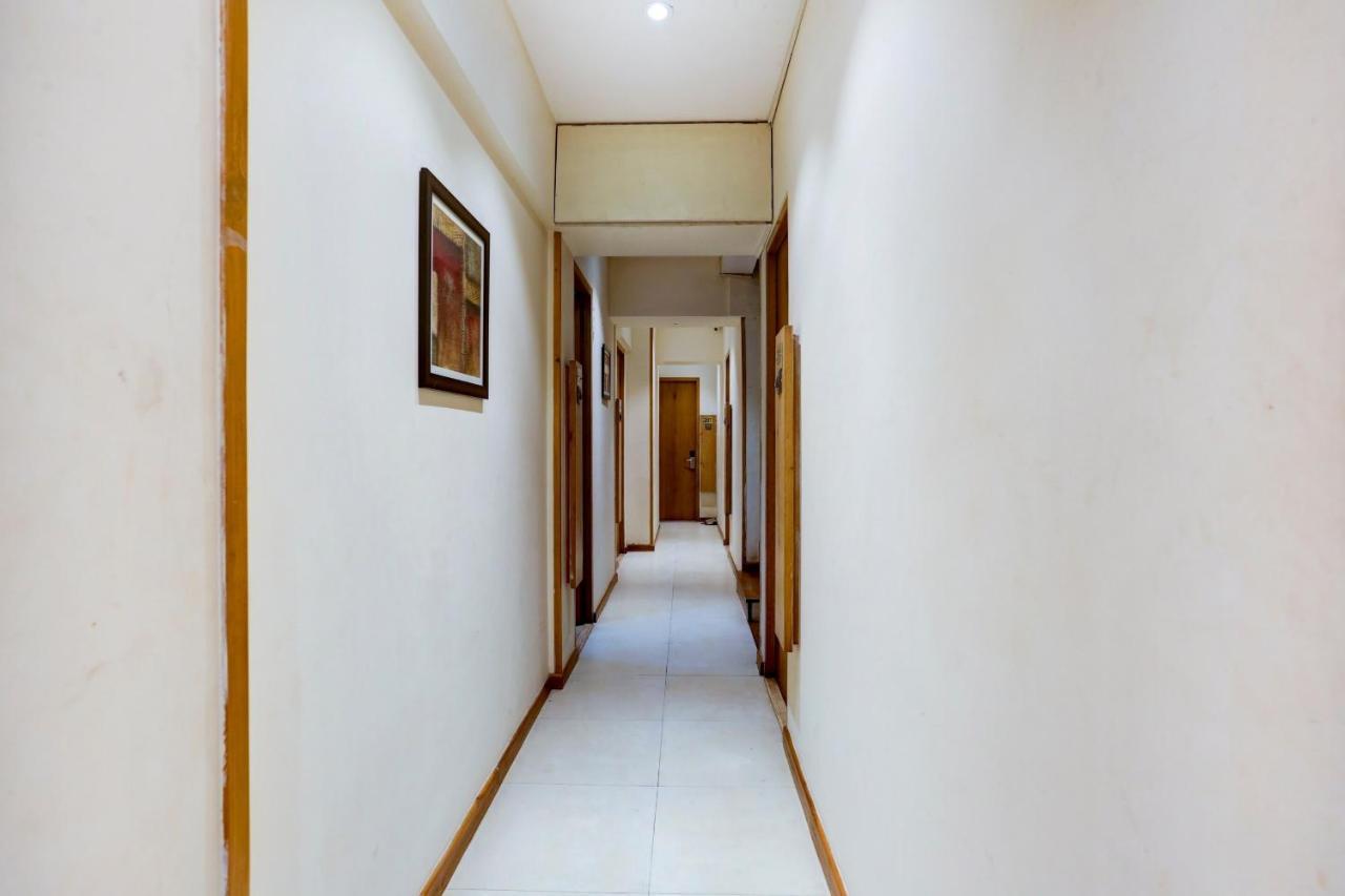 Oyo 81549 Hotel Elegance Nx Mumbai Exterior foto